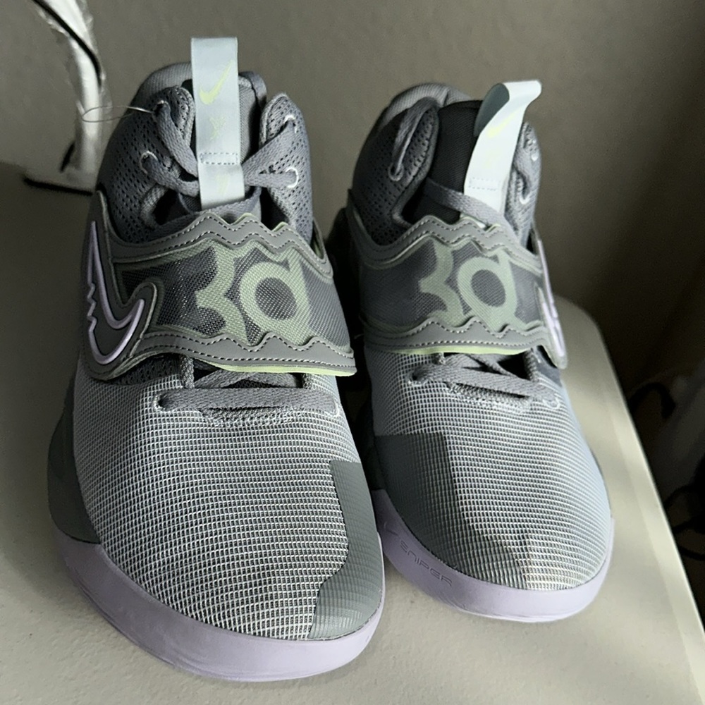 NIKE KD TREY 5 X NEW, size 14, very comfy, last one! DD9538 012 - Picture 3 of 6